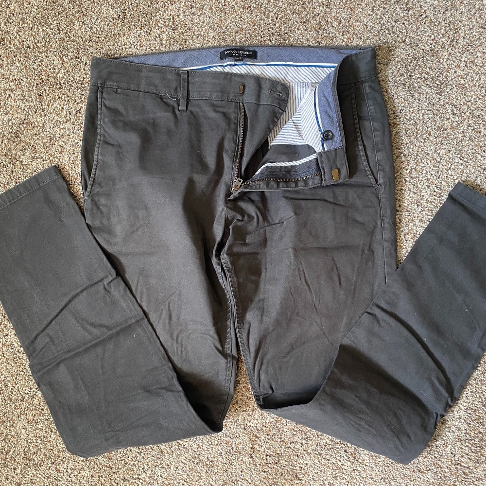 COPY - Gray Banana Republic Chinos 33x34